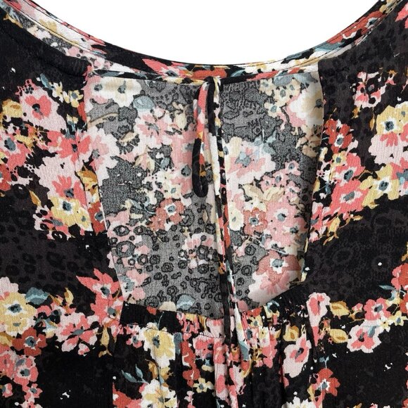 Maurices Plus Size Blouse Size 4X Floral Flutter Sleeve Scoop Neck Crinkle Gauze - Picture 6 of 9